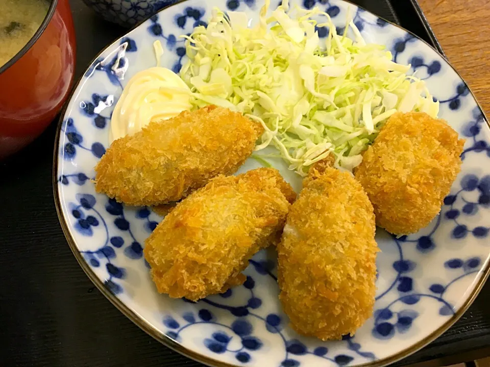 カキフライ定食|コージ💫さん