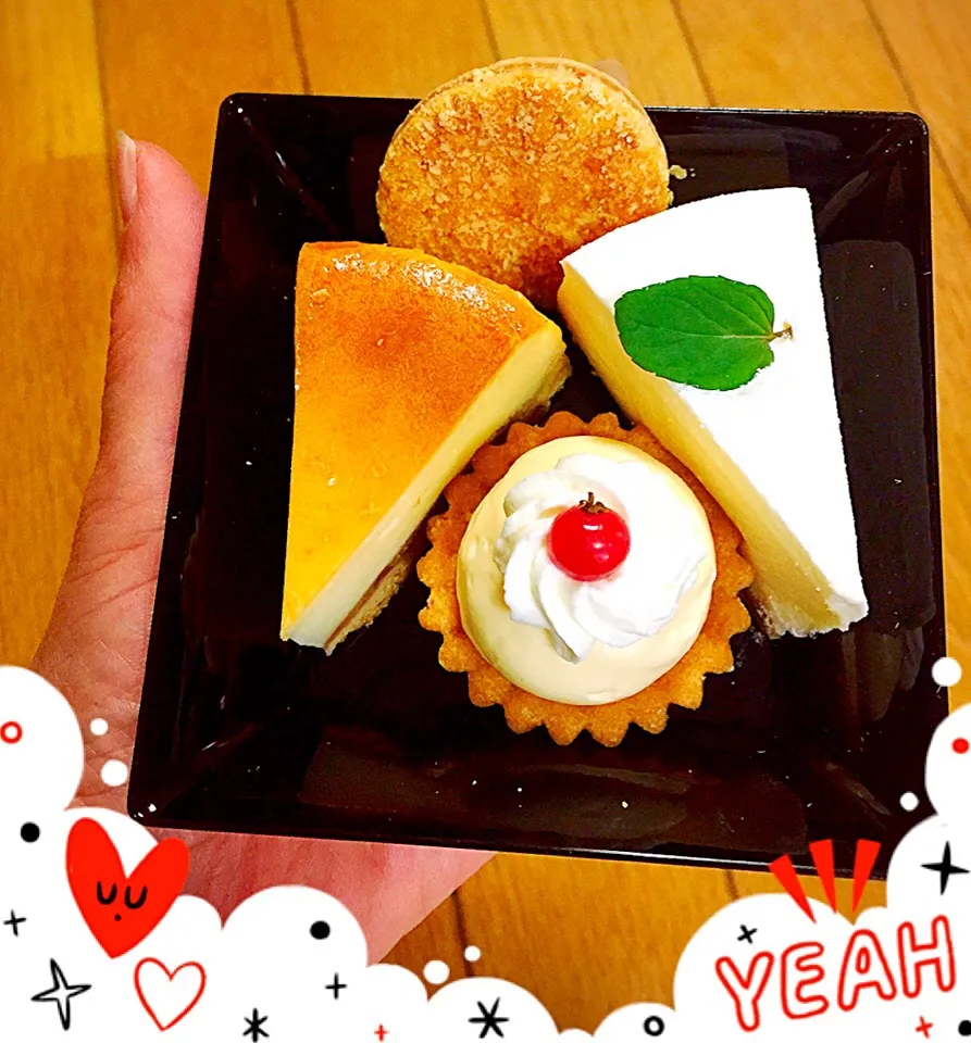 見て見て〜〜(*^▽^*) ベリーミニチュア チーズケーキ三昧🧀|Hiroko Suzukiさん