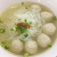 HomeMade fishball with fresh Bombay duck fish. It taste firm and bouncy. Daily fresh produce doesn't contain borax and preservation. #自制手打鱼滑
More details: www.i|jane samuelさん