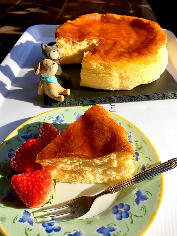 Snapdishの料理写真:スフレチーズケーキ🌸シュワーと溶けちゃう食感😋|きゅうちゃんさん