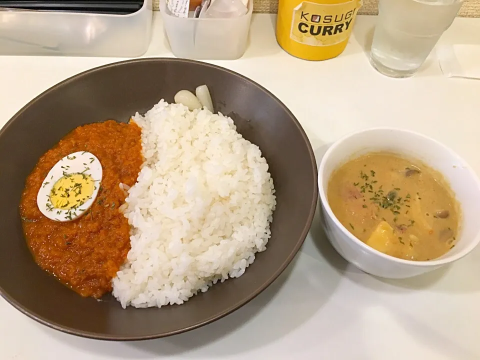 ゴロンと大入☆本格インド風エッグカレー、じゃがいも&ベーコン&きのこのタイカレー@KOSUGI CURRY|カリー仙人さん