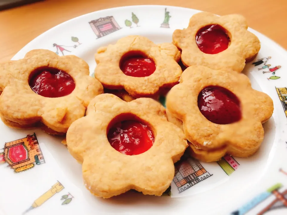 お花のジャム入りクッキー🍪|kazuさん