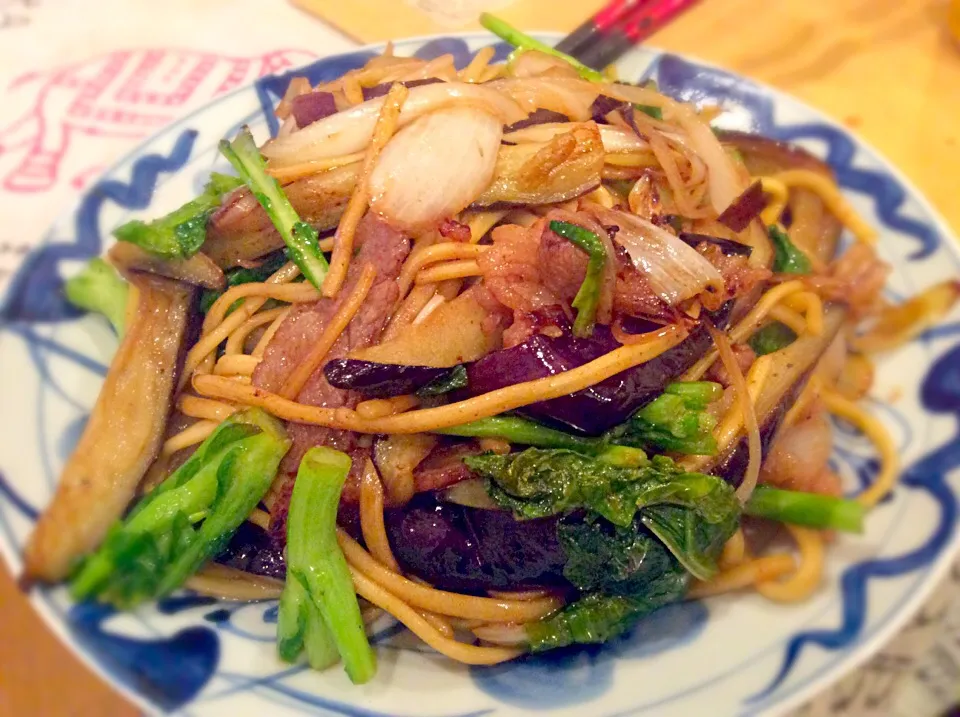 茄子、菜花、白ネギの塩焼きそば|かなしゅうさん