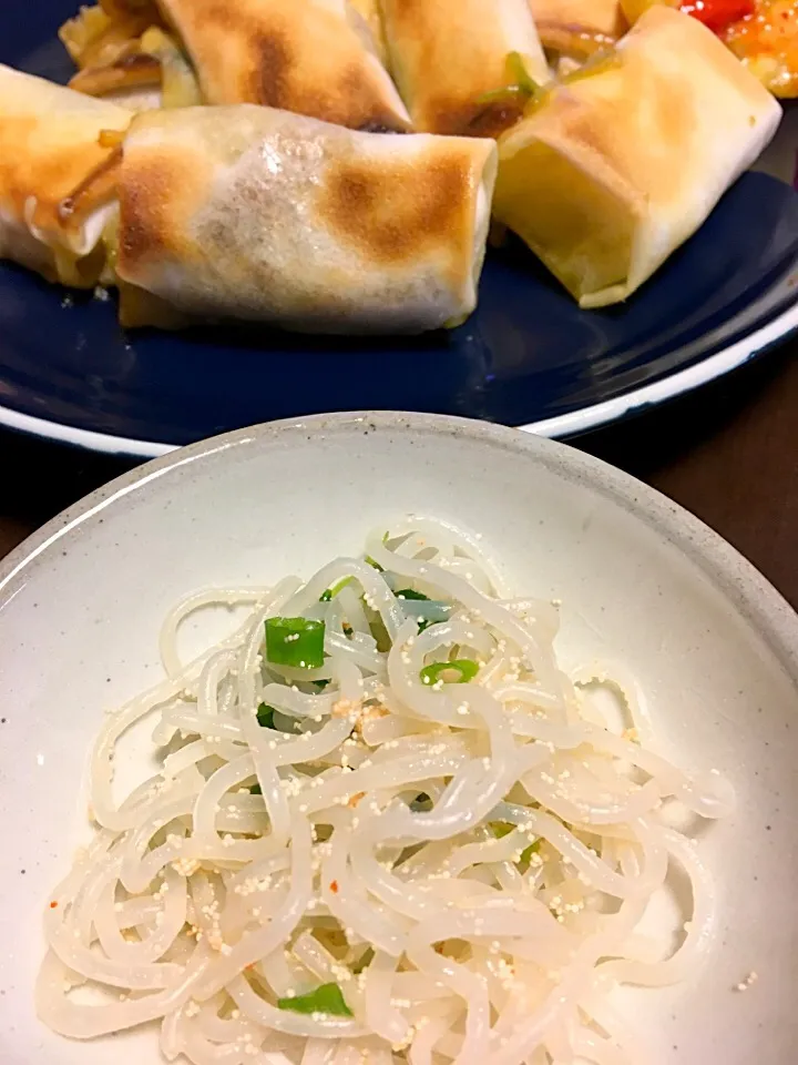 しらたき明太子＆豚肉と豆苗の春巻き|Etsuko  Takakiさん