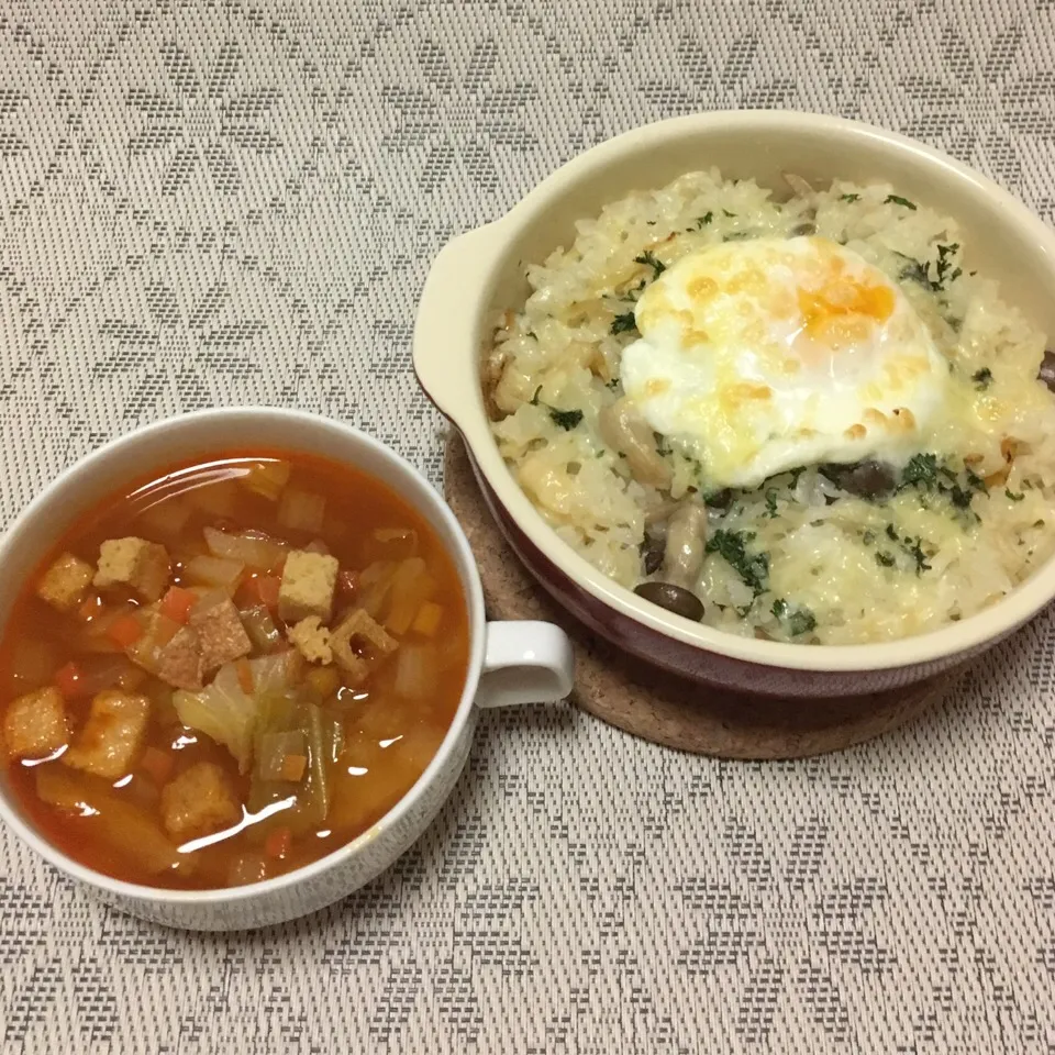 シーフードピラフのチーズ焼き・野菜たっぷりトマト🍅スープ|美也子さん