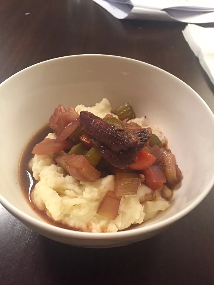 Red wine braised short ribs and mashed potatoes|Alice Tang Lewinさん