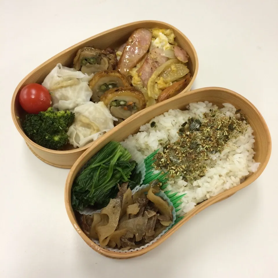 弁当（シュウマイ、野菜鶏肉巻き、ソーセージ玉子炒め、ブロッコリー、プチトマト、牛肉蓮根きんぴら、ほうれん草お浸し、ふりかけ）|SasaMasa213さん