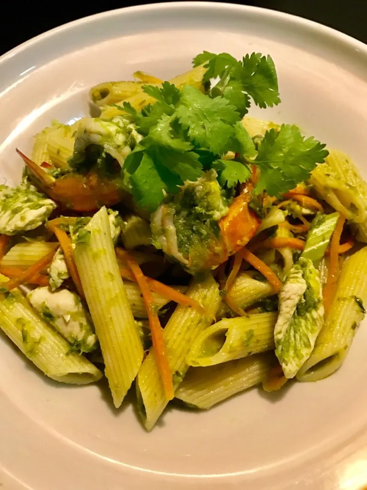 Penne Pasta Pesto with Chicken & Prawns.|Joha Hassanさん