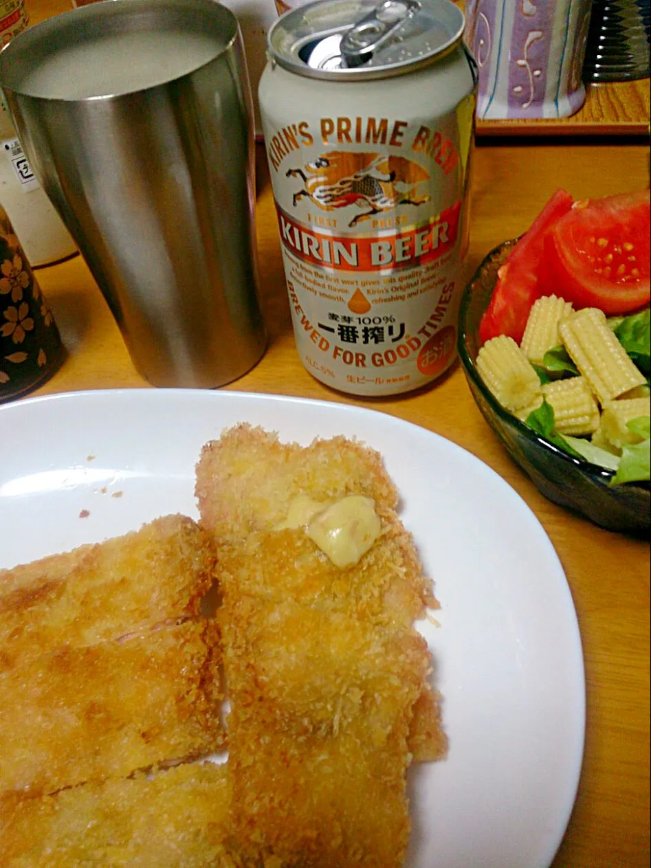 うちの定番！はさみ揚げ♪
豚肉にベーコンとチーズをはさんで♪|しまだ ちえこさん