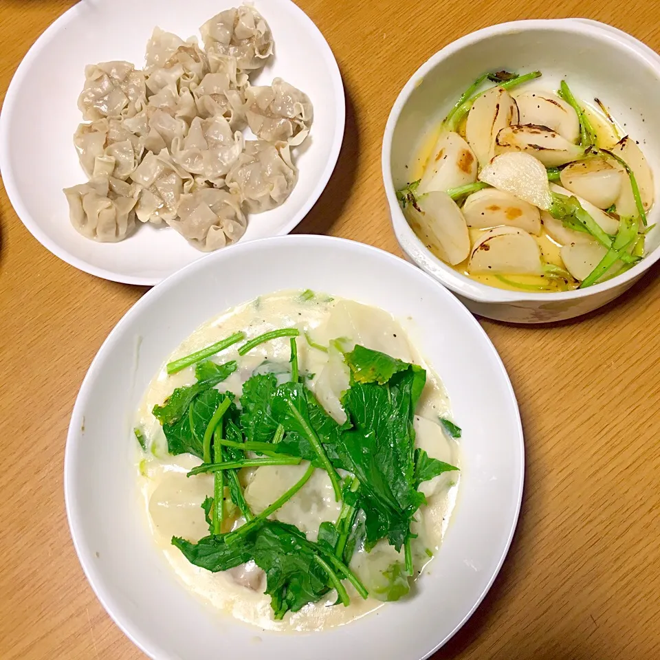 「シュウマイ」「ロゼ色ポークとかぶのクリーム煮」と「焼きかぶサラダ」|yumyum😋さん