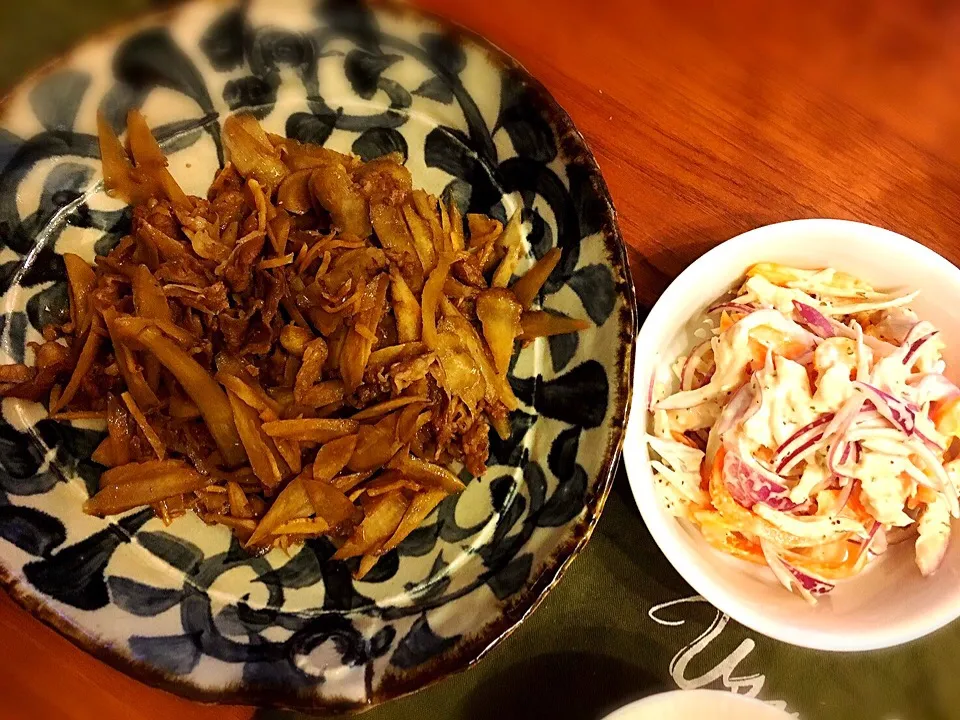 牛肉とごぼうのしぐれ煮 チキンとパプリカのサラダ|美穂さん