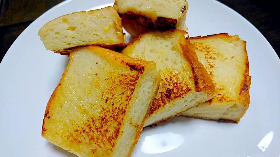 手作り食パンでフレンチトースト😍|hiroeさん