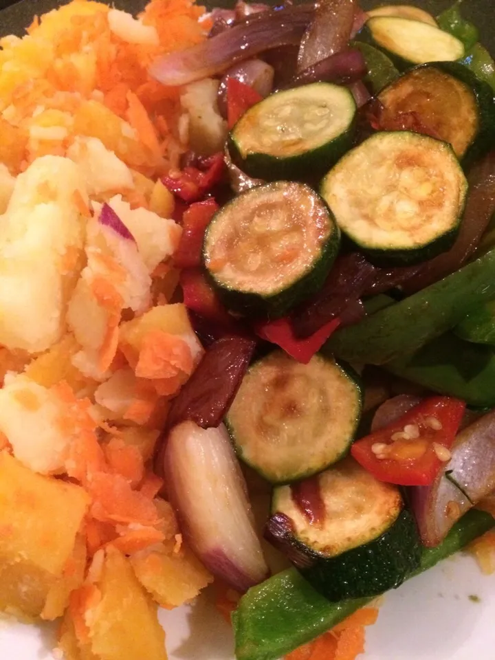 Root veg mash & stir-fried courgettes|Nick Hiderさん