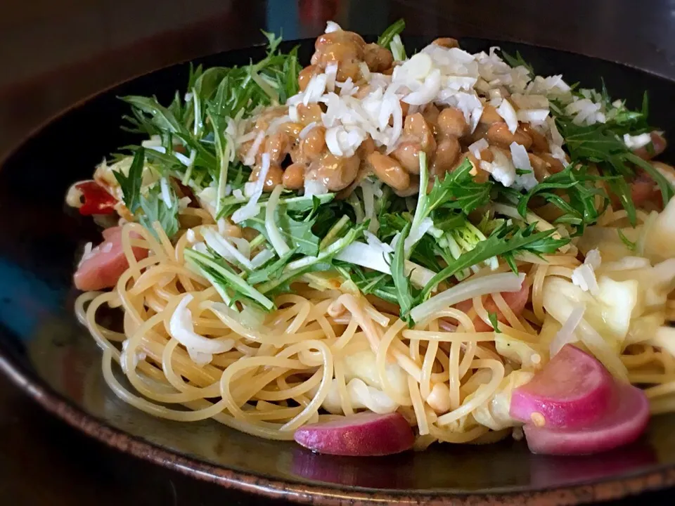 自家製赤かぶ漬と納豆のフェデリーニ
味噌作りが終わったので納豆解禁！|Namiko Kanoyaさん