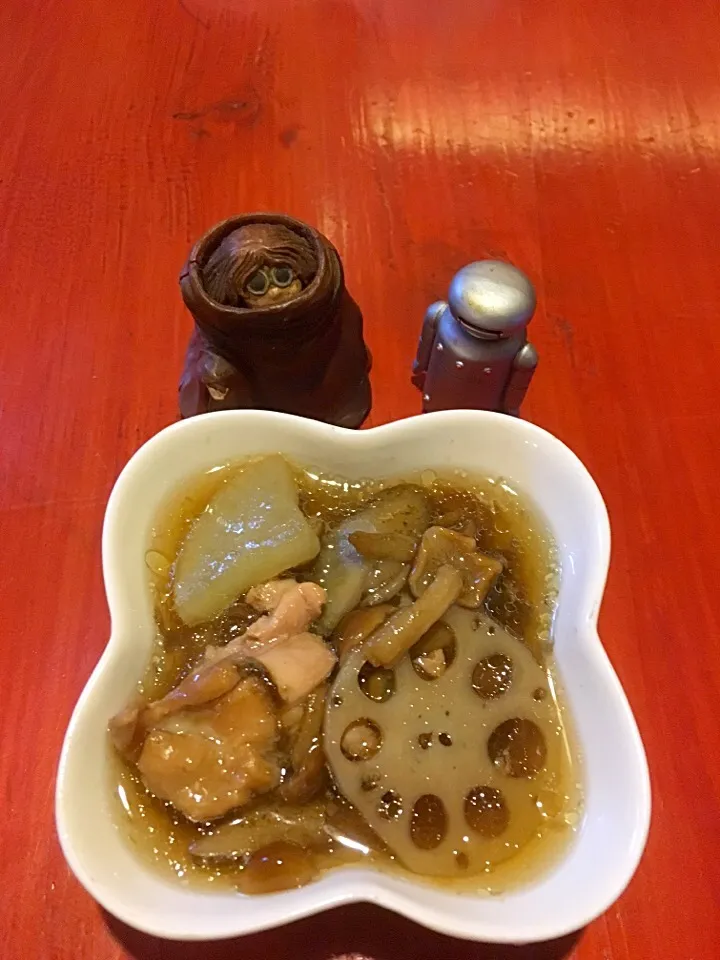 Snapdishの料理写真:なめこと根菜（大根ごぼう蓮根かっこ）の煮物|Miho Hondaさん