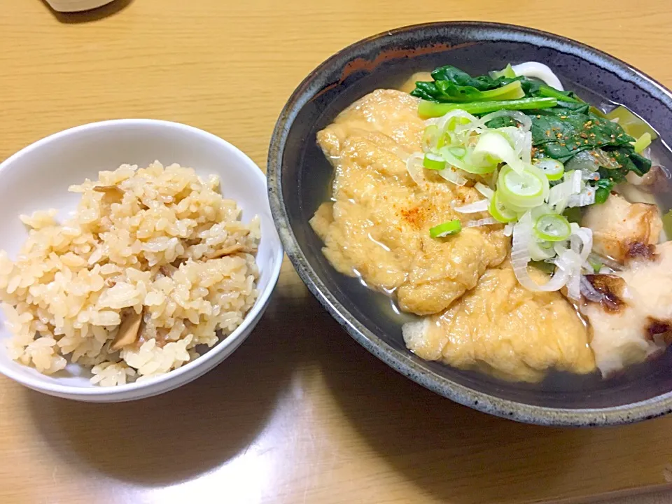 今日はきつねうどんと松茸ごはん|友美さん