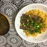 あまりものステーキ丼|バーテンめしさん