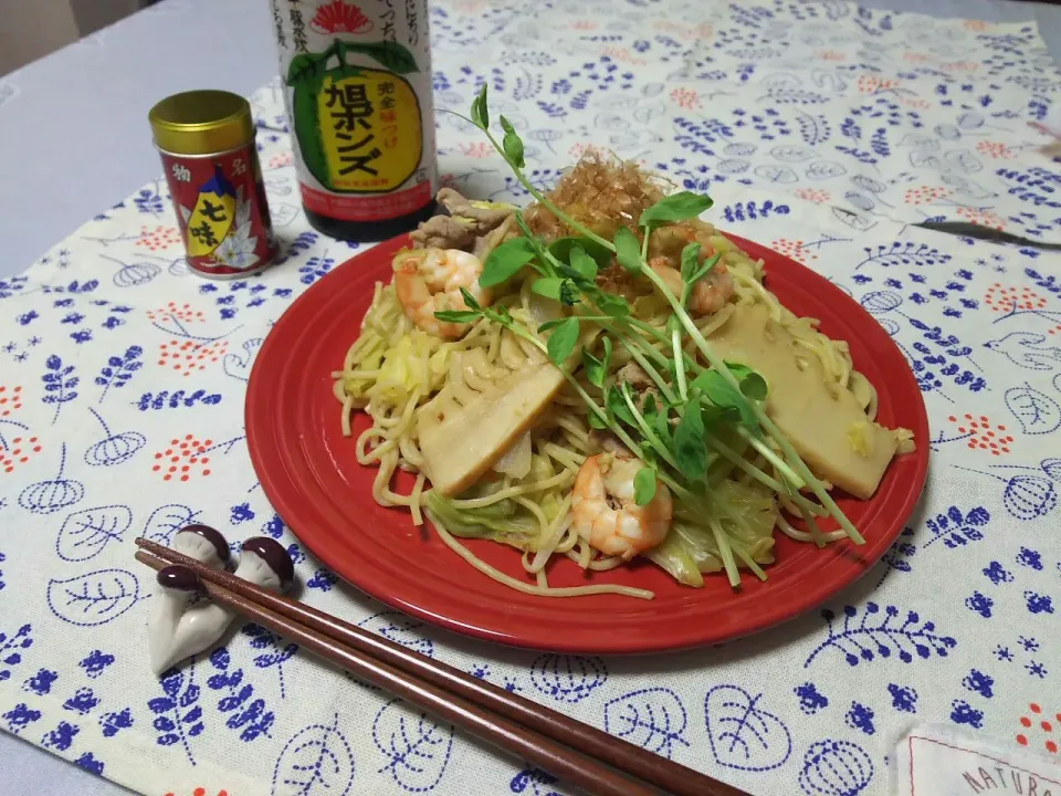 Snapdishの料理写真:だしとポン酢でさっぱり焼きそば♡|シュワシュワキッチンさん