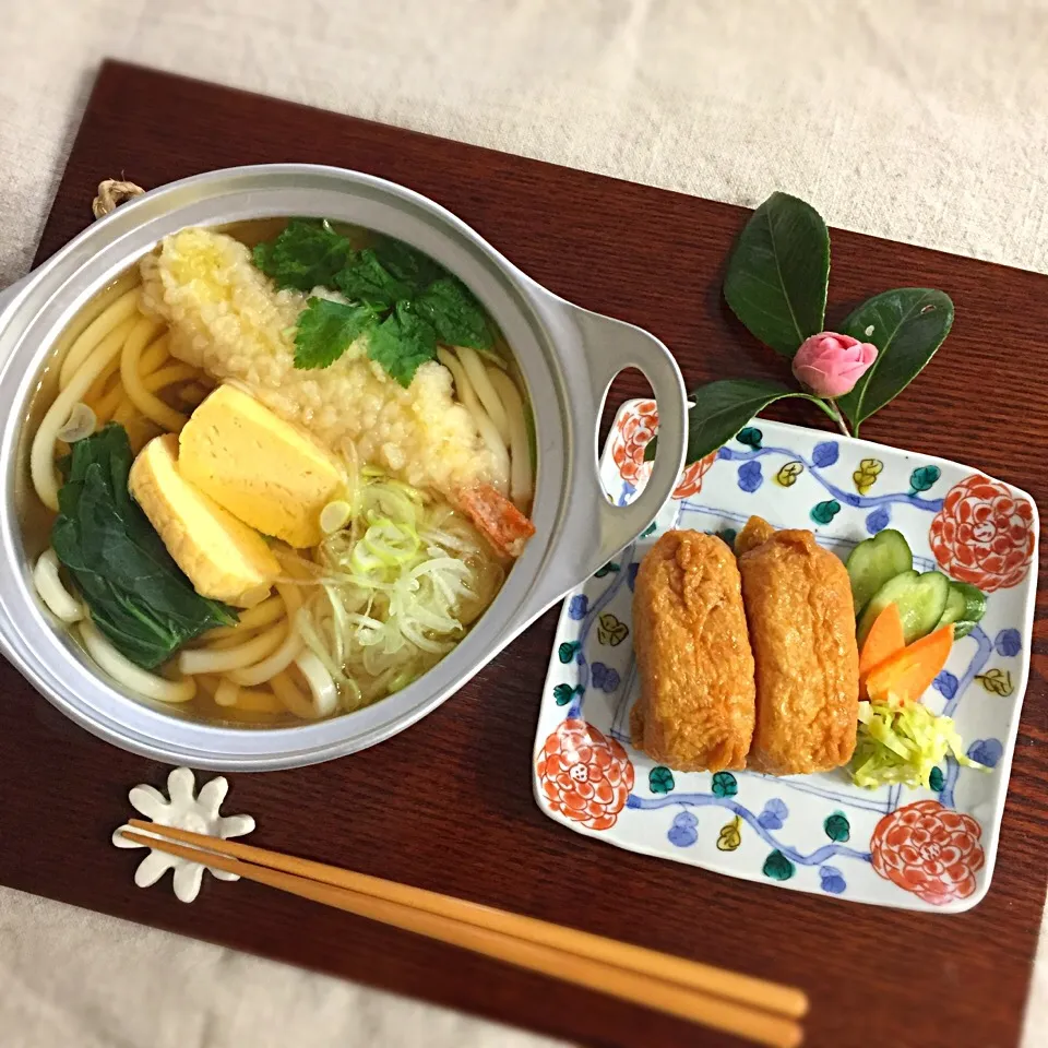 鍋焼き饂飩、お稲荷さん付き|pigronaさん