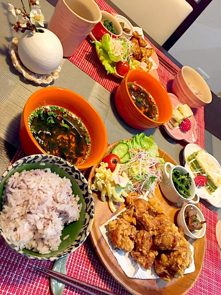 子供2人ご飯
☆唐揚げ
☆菜の花の胡麻和え
☆レバー炒め
☆ワカメスープ←市販
☆マカロニサラダ|kiyoさん