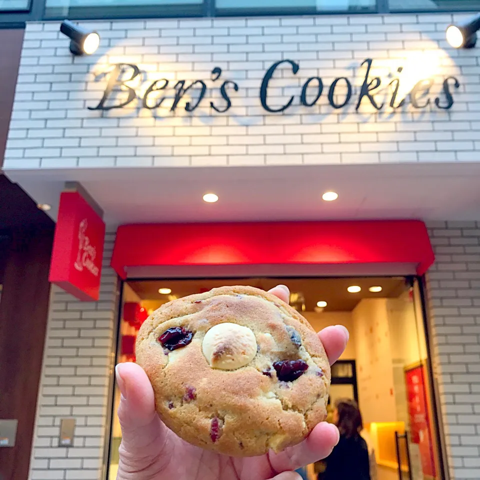 Ben's cookiesのホワイトチョコクランベリー😋|ジヨ美さん