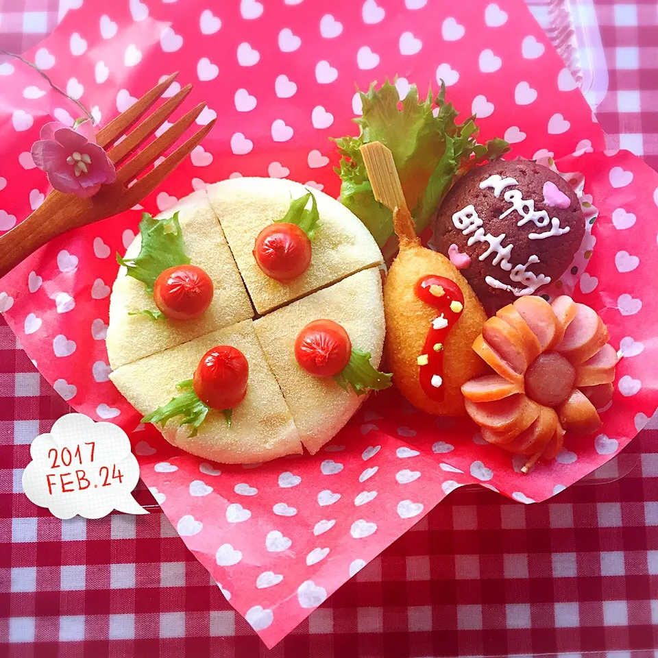 誕生日にイングリッシュマフィンケーキ風でお祝いランチ💖|さえちゃんさん