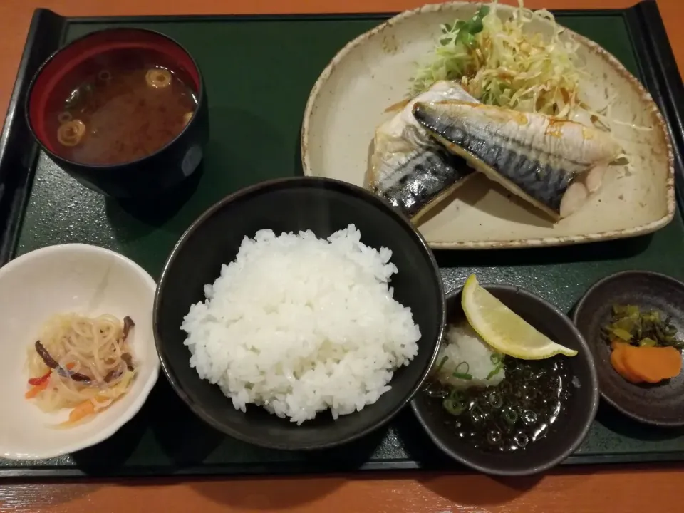 本日の日替わりは、鯖の塩焼き☆|Kojiさん