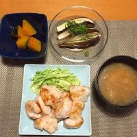 鶏胸肉の塩焼き
なすの煮浸し
かぼちゃの煮物(昨日の残り)
お味噌汁|もっちさん