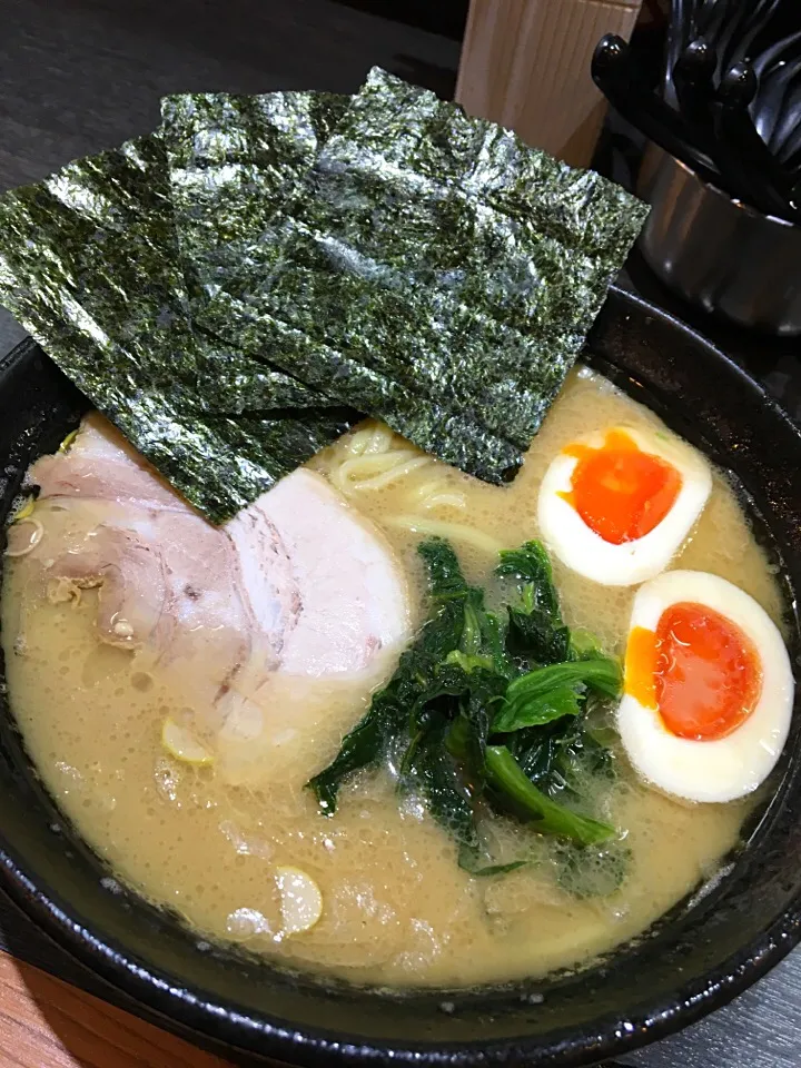 蔵前屋のラーメン|もにもにかさん