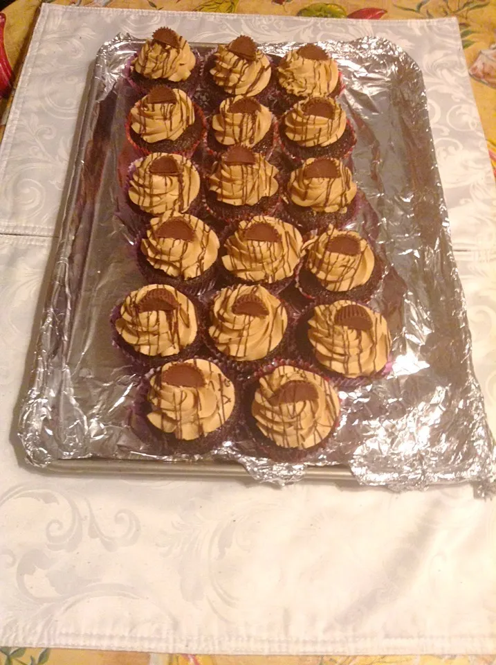 Peanut butter cupcakes|John Baker Greskiewiczさん