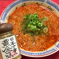 Snapdishの料理写真:激辛チキンラーメンw|satokoさん