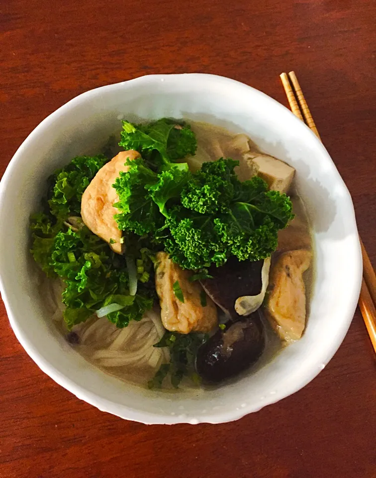 Snapdishの料理写真:Braised Mushroom, Vege Fish Tofu and Kale - Rice Noodle|Indulgeさん