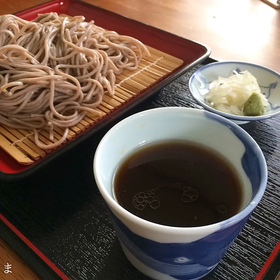 週末の昼下がり 鴨せいろつゆで頂く盛り蕎麦|まる(丸大豆)さん