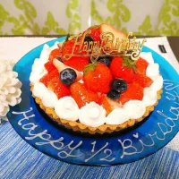 ❤Happy 1/2 Birthday🍰‼❤アーモンドとベリーのタルト♪