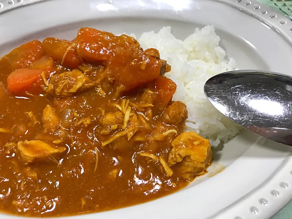 トマトの酸味であっさり！チキンカレー|Ikue Sawadaさん