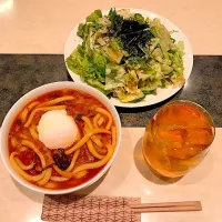 Snapdishの料理写真:赤からうどん温玉乗せとチョレギサラダ|Munenori Ishiiさん