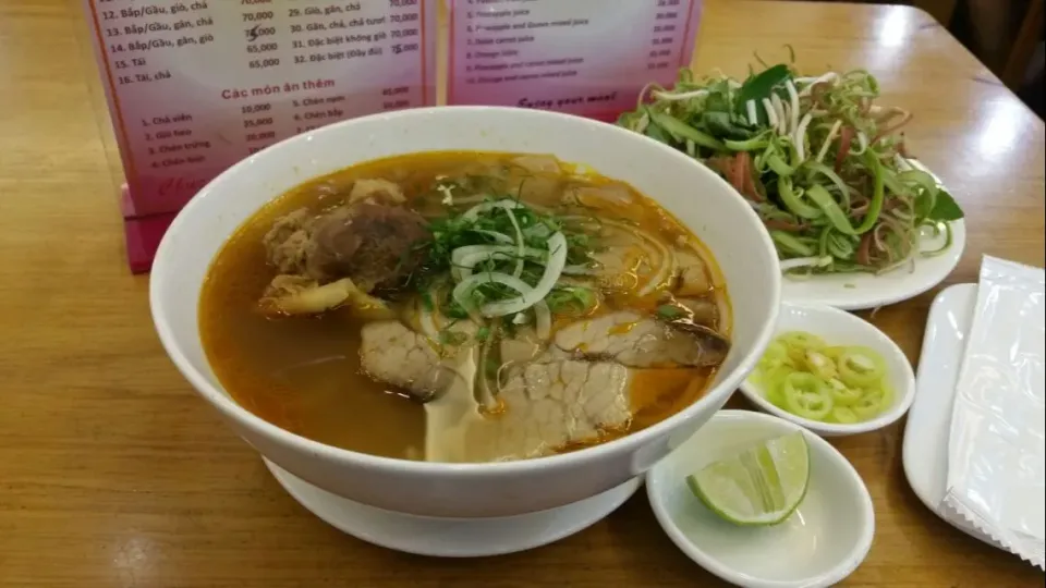 Snapdishの料理写真:Beef noodles in Ho Chi Minh City, Vietnam|秋平さん