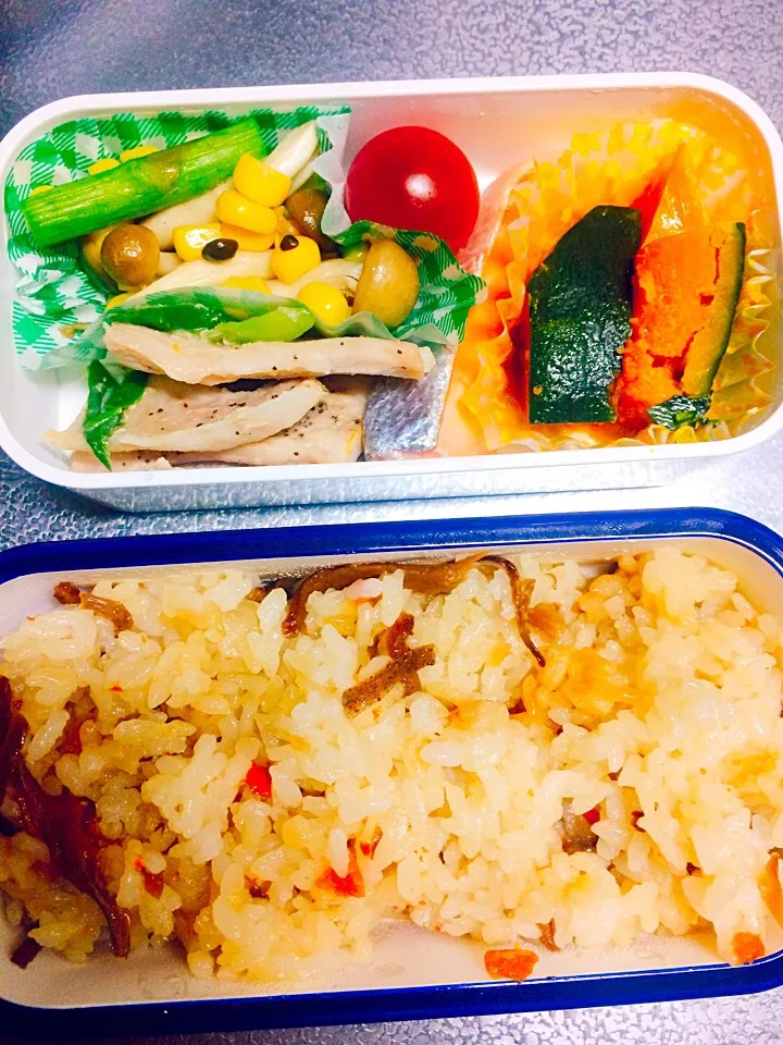 お弁当♡カボチャの煮物、アスパラとしめじ炒め、鮭、塩豚|なっぱみかんさん