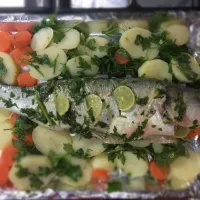 #seafood #seabass #bass #fish #oven #oil #potatoes #potato #carrots #parsley
#dish #plate #kido|khaledさん