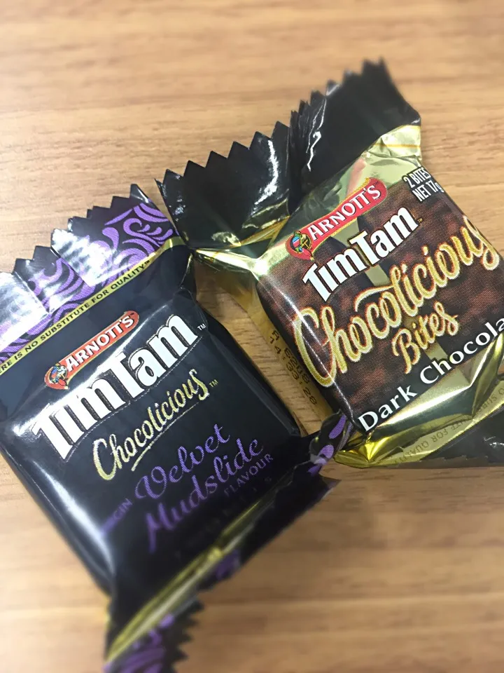 Snapdishの料理写真:TimTam  お土産|sanmarzanoさん