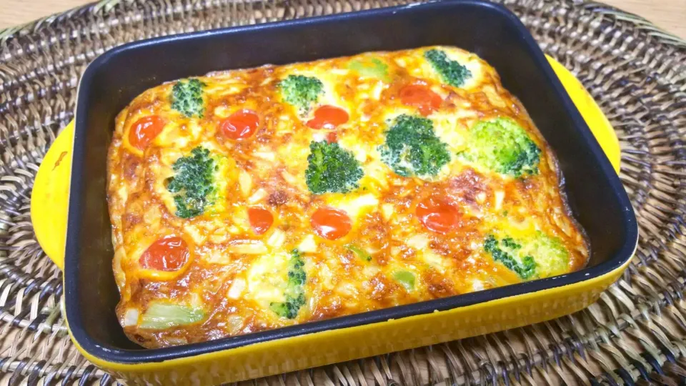 ブロッコリー&トマトオメレツ　 #brocolli #tomato #omelette|nene_rozieさん