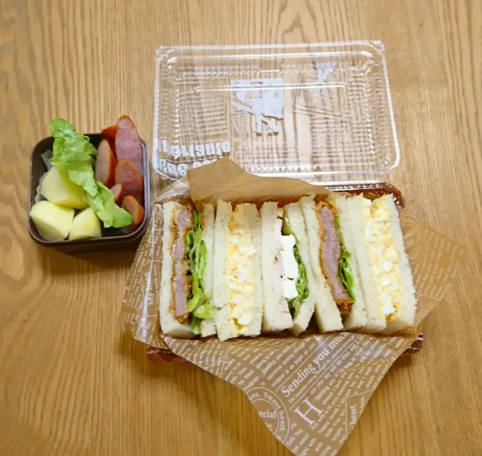 Snapdishの料理写真:『サンドイッチのお弁当』|seri-chanさん