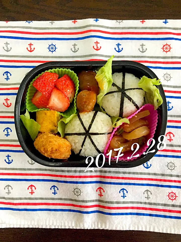 本日もおにぎり弁当♡|カイサナママさん