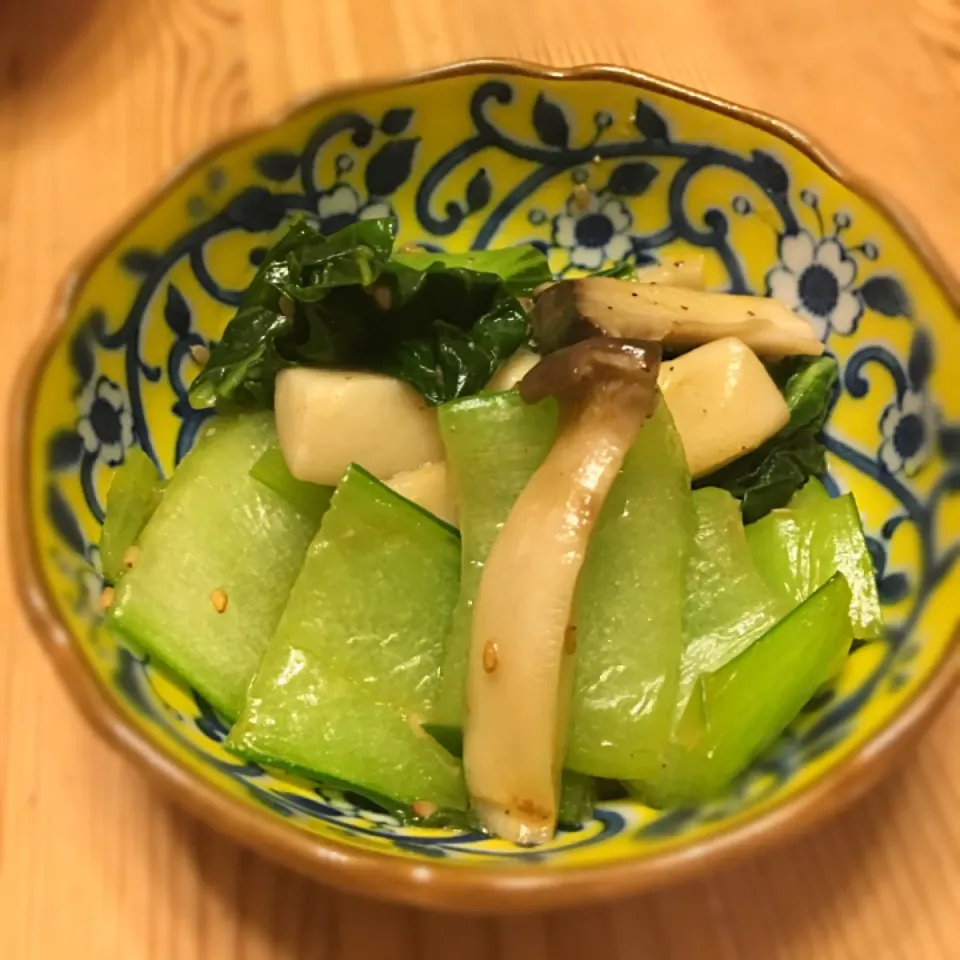 エリンギと小松菜の辛味噌和え❤️|❤️みぃ❤️さん