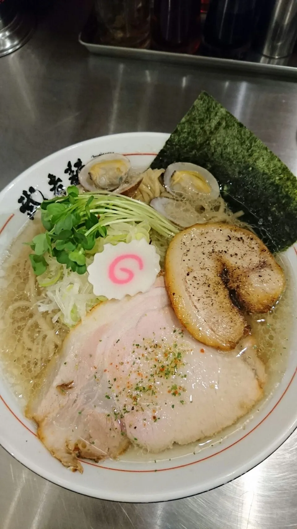 淡麗魚貝ラーメン(塩)
武者麺 SEA
06-6170-1679
大阪府吹田市江の木町15-9 
https://tabelog.com/osaka/A2706/A270602/27084223/|tomoyuki.nakaharaさん