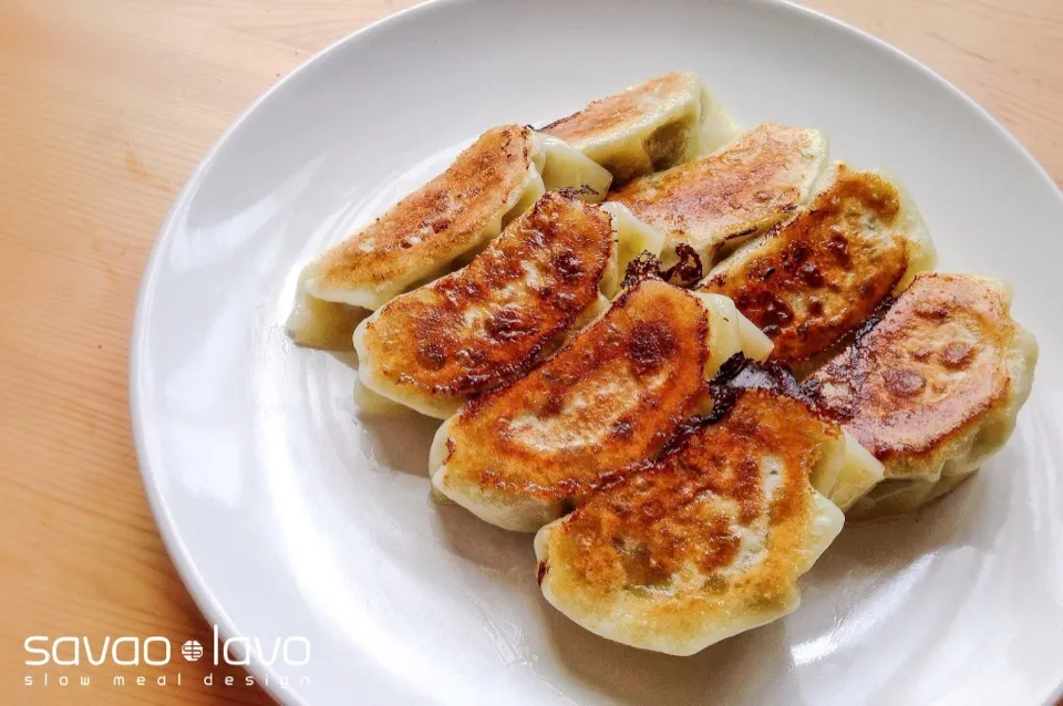 柚子とたっぷり野菜の焼き餃子|savaoさん