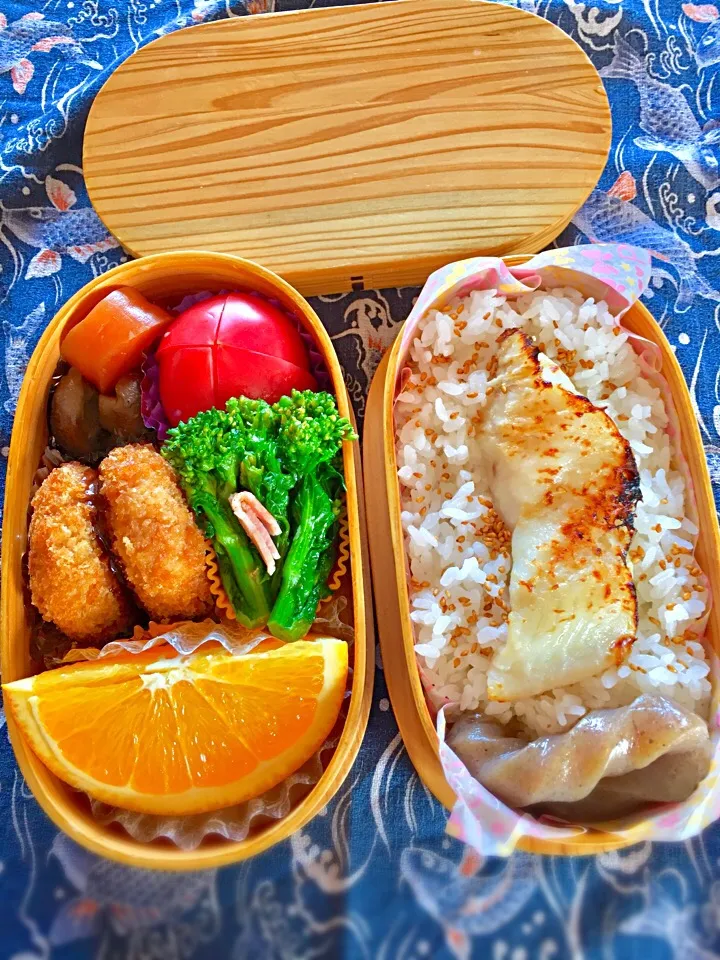 #お父さん弁当 
白飯＋金目鯛粕漬け焼き
コロッケ×お好みソース
人参とコンニャクと椎茸の煮染め
菜花とベーコンのオリーブオイル炒め
高糖度トマト、オレンジ|Blueberry🫐さん