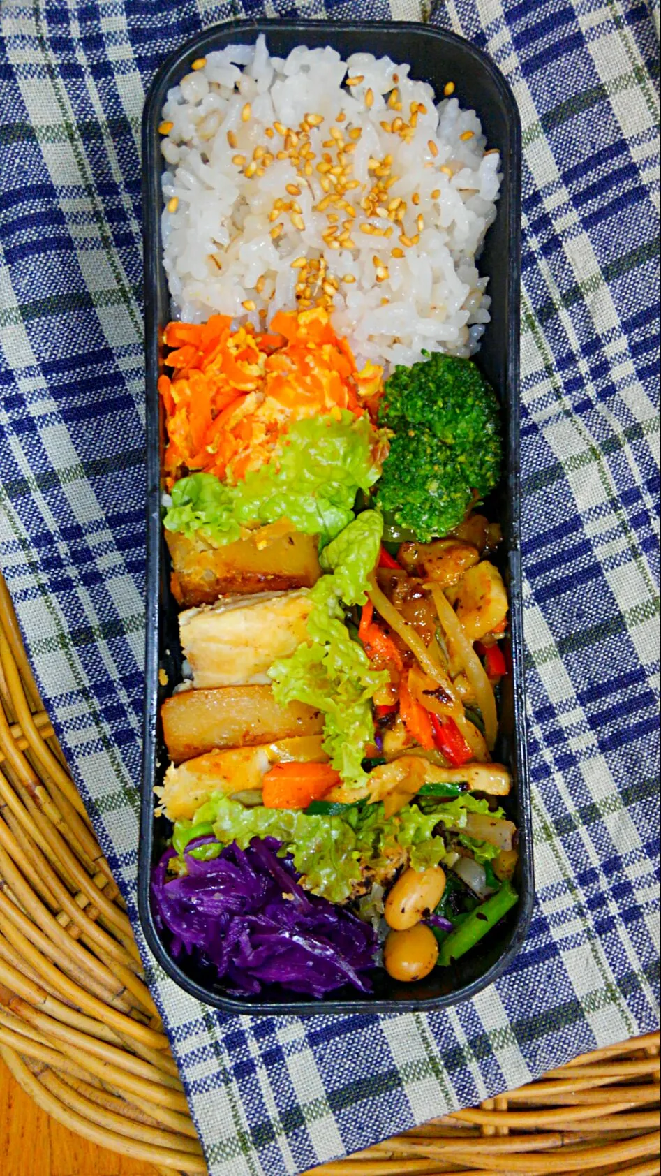 Snapdishの料理写真:2017年3月1日今日のお弁当|スワンハウスさん