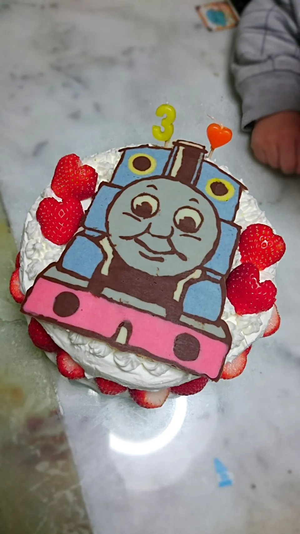 Snapdishの料理写真:手作りトーマスケーキ|つかささん