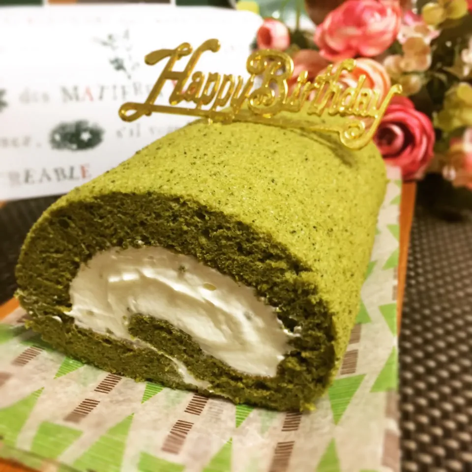 Rizmuさんの料理 抹茶ロールケーキでじいちゃんお誕生日おめでとう🎉|さくちんさん